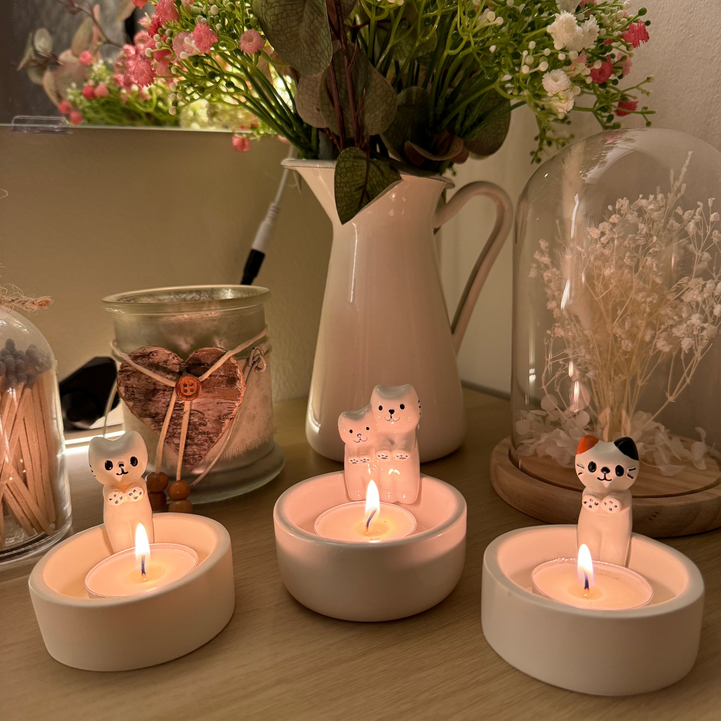 The Cute Cat Candle Holder
